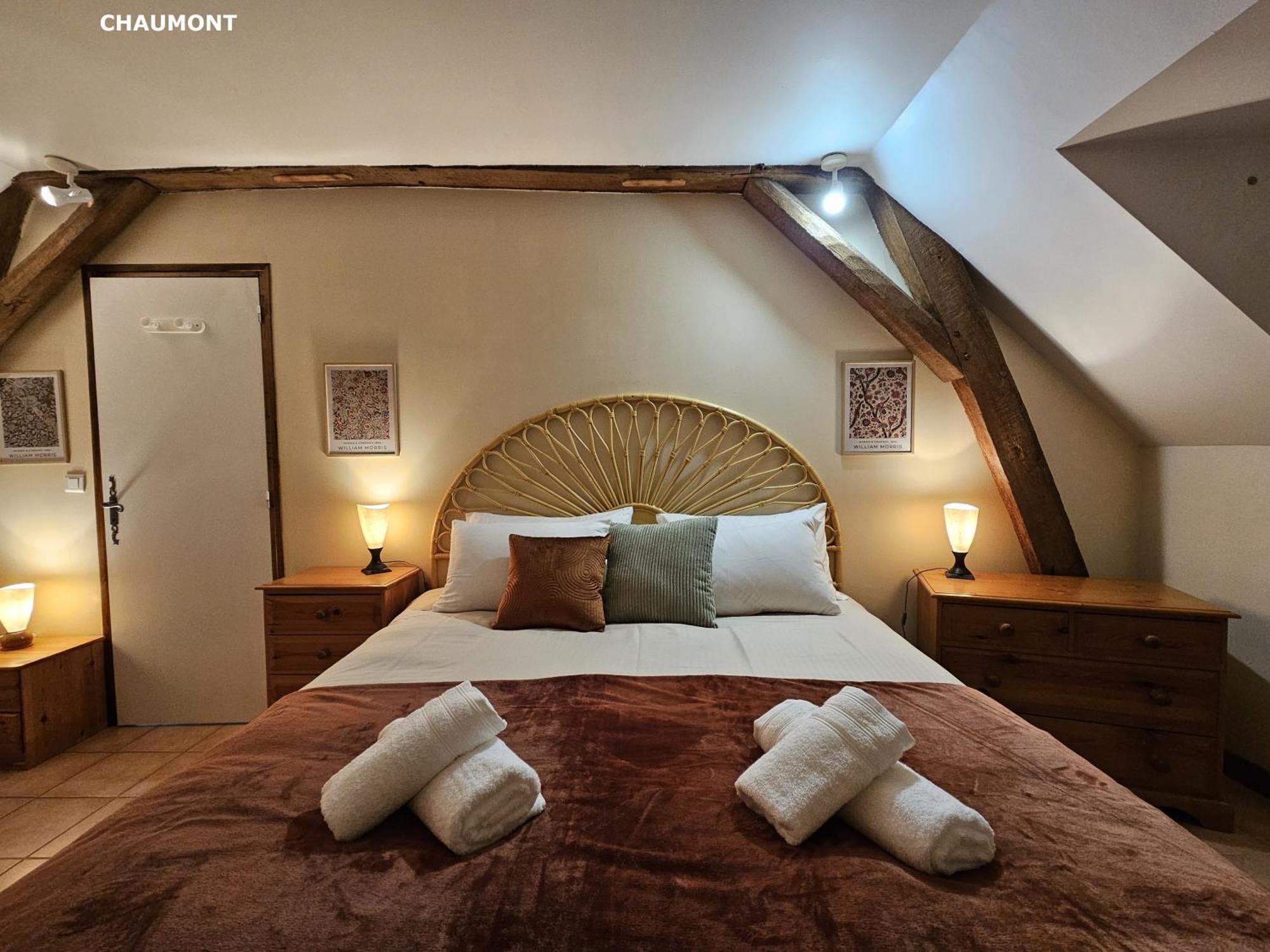 Gites Les Petits Chateaux Bourre Luaran gambar