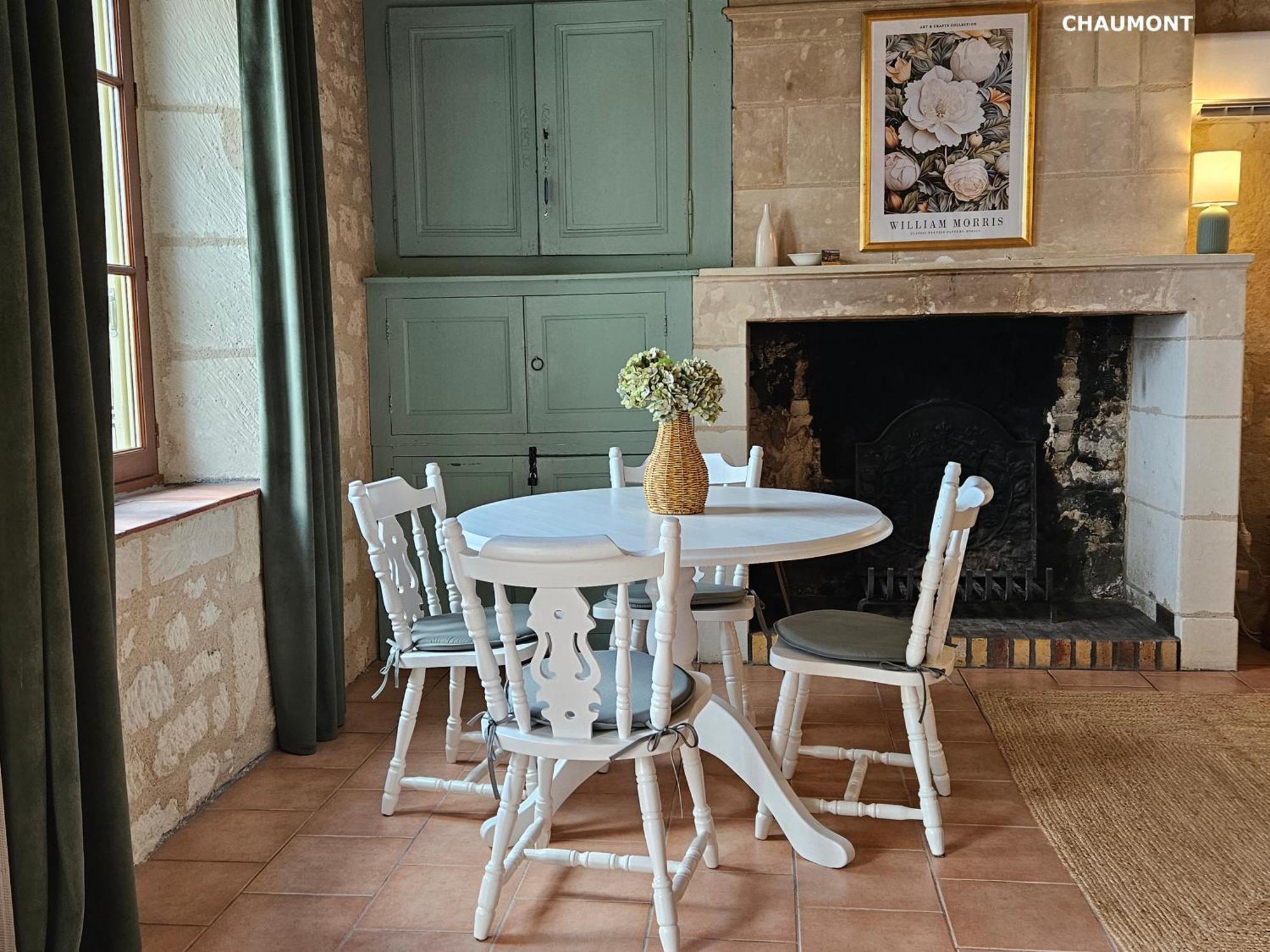 Gites Les Petits Chateaux Bourre Luaran gambar